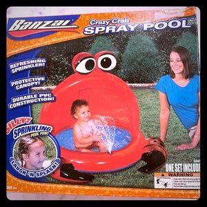 Baby splash pool